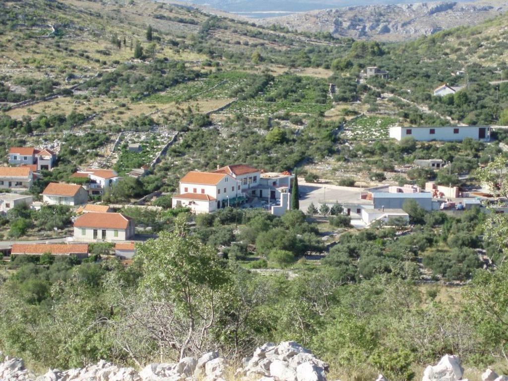 ViLLA KONOBA WITH HEATED POOL Primošten Exterior foto
